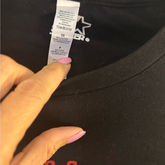 NWT Tampa Bay Buccaneers Black Long Sleeve Shirt Sz Small - Picture 4 of 4